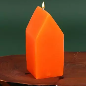 Свеча интерьерная в форме домика, МИКС, без аромата, 6 х 6 х 12,5 см.