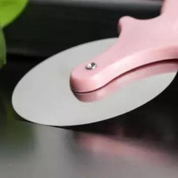 Нож для пиццы и теста Доляна «Комета», 19,5 см, цвет МИКС