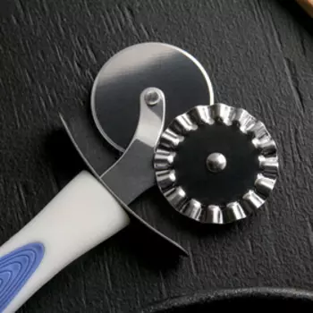 Нож для пиццы и теста Доляна Style, 18.5 см, ручка soft - touch, МИКС