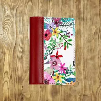 Обложка на паспорт, цвет красный