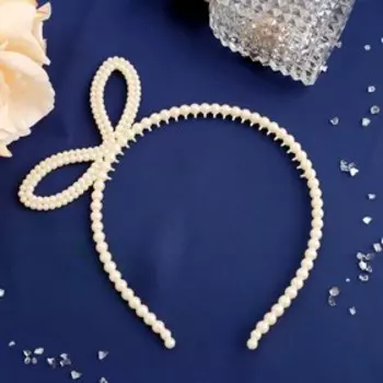 Ободок для волос "Жемчужиная бусинка" боковой бантик, 0,5 см, белый