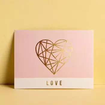 Открытка-комплимент "LOVE" золотое сердце, розовый фон 8 х 6 см