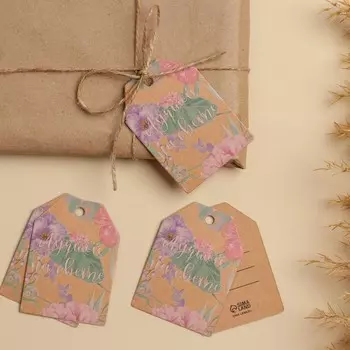 Открытка-шильдик на подарок «Лучшей на свете», крафт 5 × 7 см