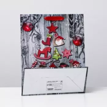 Пакет ламинированный "Ёлка из игрушек", 26 x 32 x 12 см