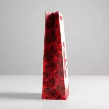 Пакет под бутылку «С 8 Марта», 36 × 13 × 10 см