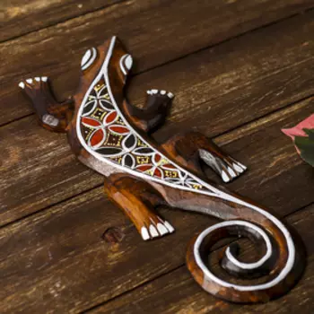 Панно дерево "Геккон" 31х11х1 см