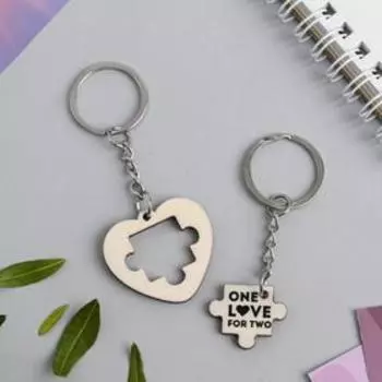 Парные брелоки неразлучники «One love for two», дерево