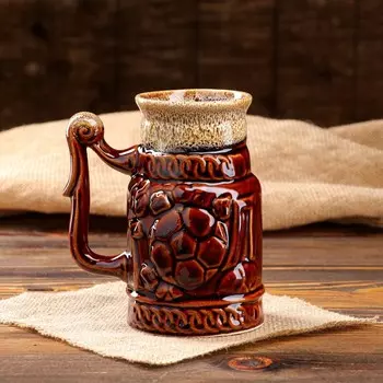 Пивная кружка "Футбол", коричневая, керамика, 0.7 л