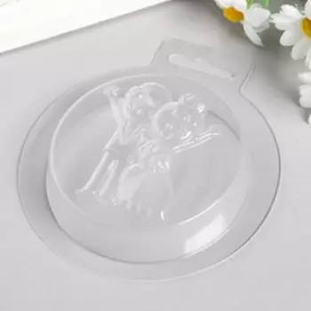 Пластиковая форма "Жених и невеста 2" d-8,3 см