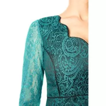 Платье женское, размер 42, цвет зелёный