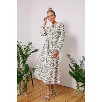 Платье женское, размер 44