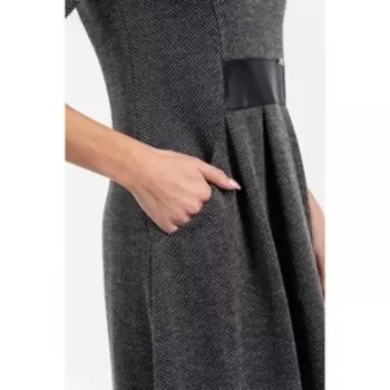 Платье женское, размер 46