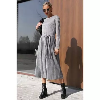 Платье женское, размер 54, цвет серый