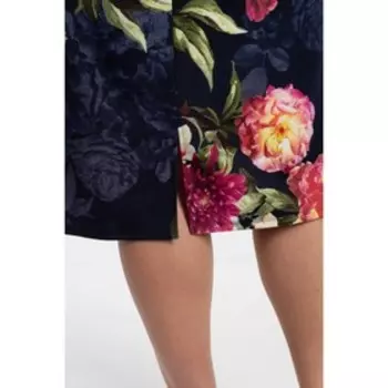 Платье женское, размер 56