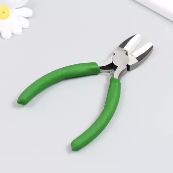 Плоскогубцы с нейлоновыми насадками "Астра"