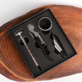 Подарочный винный набор: штопор для вина, аэратор, каплеуловитель, термометр «Мама отдыхает»