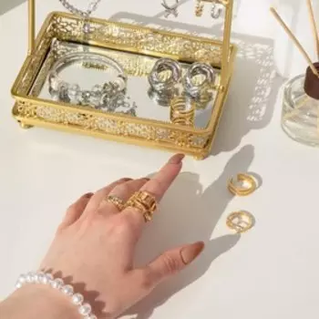 Подставка для украшений «Прямоугольник с крючками», 16,51126 см, цвет золото