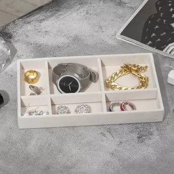 Подставка для украшений QF 6 ячеек, флок, 2112.32.5 см, бежевая