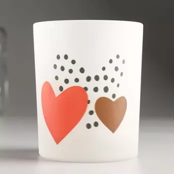 Подсвечник "СЕРДЕЧКИ" на белом фоне 9,3х7,7 см, 240 мл
