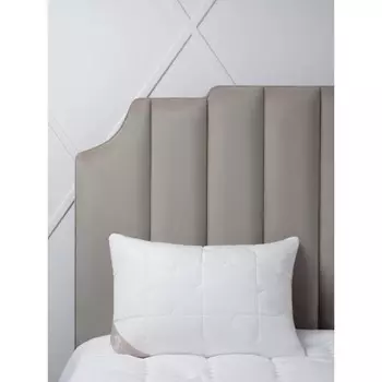 Подушка, размер 50х70 см, цвет белый