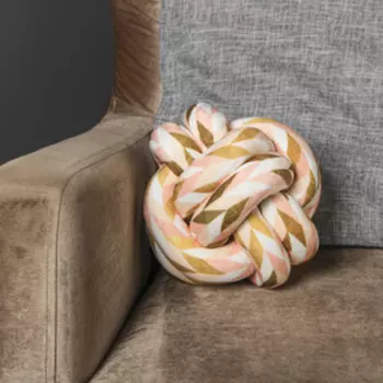 Подушка-узел «Геометрия», 19 × 19 см