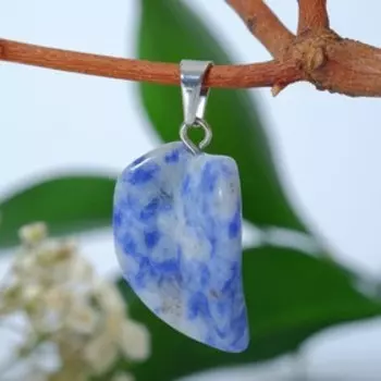 Подвеска листочек "Содалит"