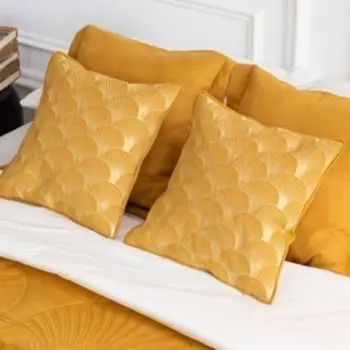 Покрывало с наволочками «Хьюго», размер 230х250 см, цвет горчичный