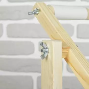 Пяльцы-рамка для вышивания, 20 20 см, с подставкой, цвет светлое дерево