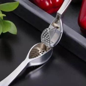 Пресс для чеснока «Романтика», 15 см, цвет розовый, серебристый