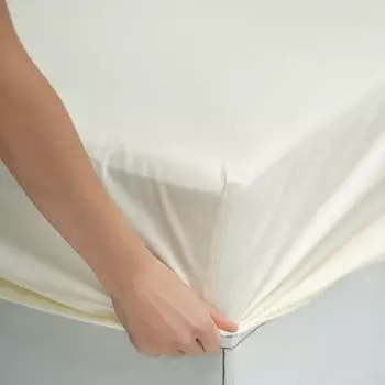 Простыня на резинке «Ферги», размер 200х180х25 см, цвет кремовый