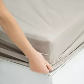 Простыня на резинке «Ферги», размер 200х180х25 см, цвет бежево-серый