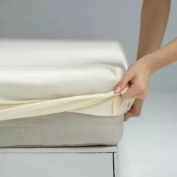 Простыня на резинке «Ферги», размер 200х180х25 см, цвет кремовый