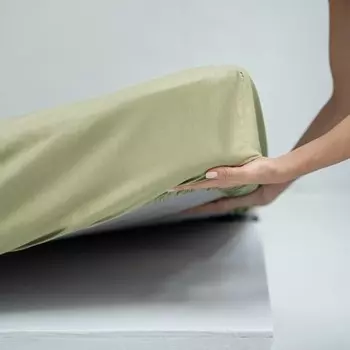 Простыня на резинке «Эра», размер 200х160х25 см, цвет зелёный