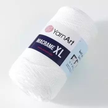 Пряжа "Macrame XL" 100% полиэстер 130м/250г (154 ультрабелый)
