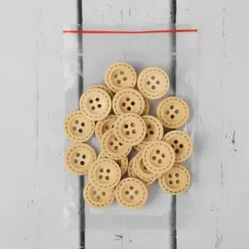 Пуговица деревянная, 4 прокола, d = 15 мм, цвет бежевый