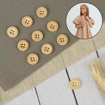 Пуговица деревянная, 4 прокола, d = 15 мм, цвет бежевый