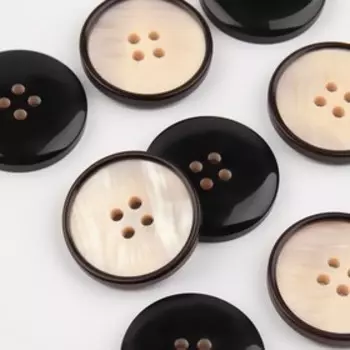 Пуговица, 4 прокола, d = 27 мм, цвет бежевый