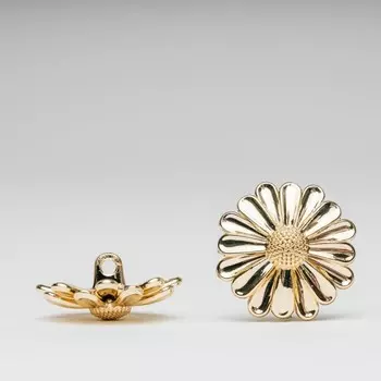 Пуговица «Цветочек золотистый», размер 23 мм