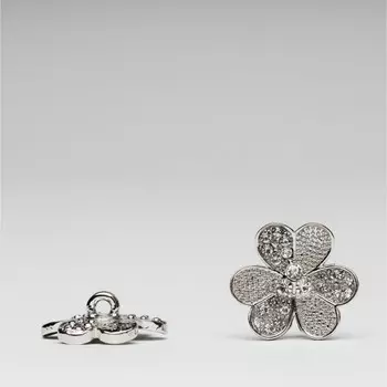 Пуговица «Цветок» маленькая, размер 18 мм