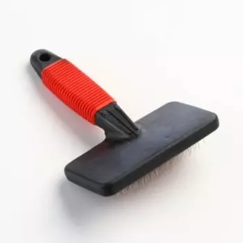 Пуходерка «Риф» без капель с резиновой ручкой, средняя, 1014 см, чёрно-красная