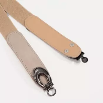 Ремень женский, ширина 2,5 см, резинка, пряжка серебро, цвет бежевый