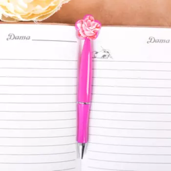 Ручка пластиковая с цветком "Самой доброй бабушке"