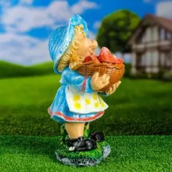 Садовая фигура "Девочка с корзиной грибов" 19х32см