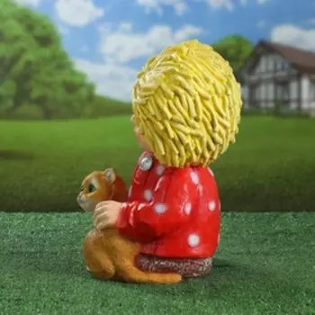 Садовая фигура из полистоуна «Домовой с котом», 392628 см