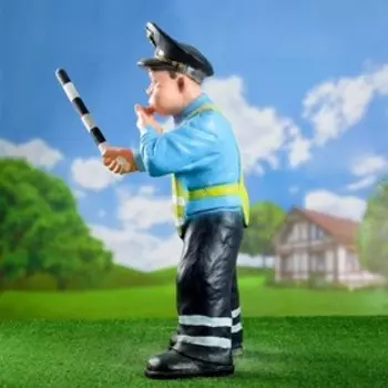 Садовая фигура "Гаишник" 28х39х71см