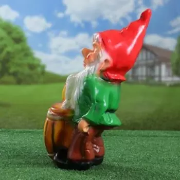 Садовая фигура "Гном с пивом" 18х13х36см