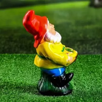 Садовая фигура из гипса «Гном - садовник», 251313 см