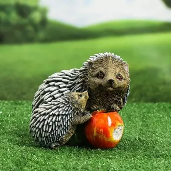 Садовая фигура из гипса «Ёжик с яблоком», 181414 см