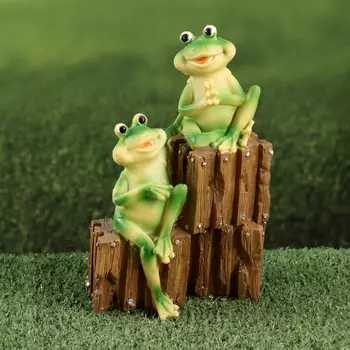 Фигурка полистоун TAKE IT EASY «Лягушки дружочки», 101622 см