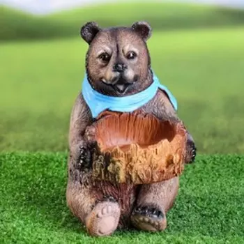 Садовая фигура-кормушка для животных "Мишка с пеньком" полистоун, 23 см, средняя, зимняя